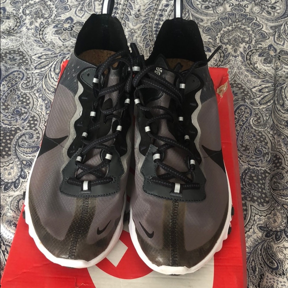 Nike React Element 87